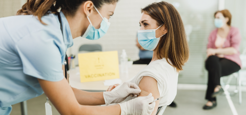 pregnant women getting vaccine